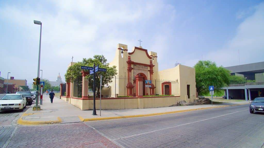 capilla los dulces nombres monterrey