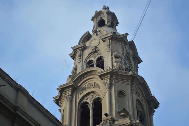 capilla medalla milagrosa allende