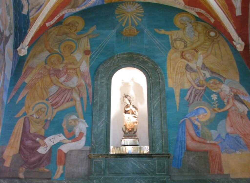 capilla virgen de la encarnacion monterrey