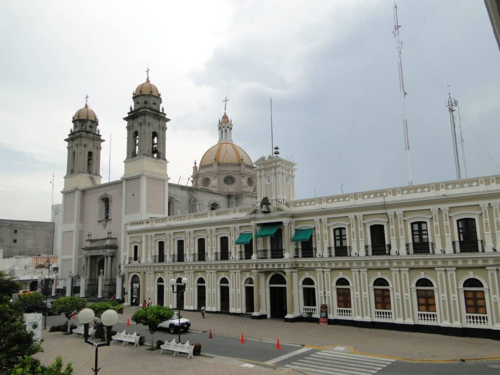 catedral nuestra senora de guadalupe colima