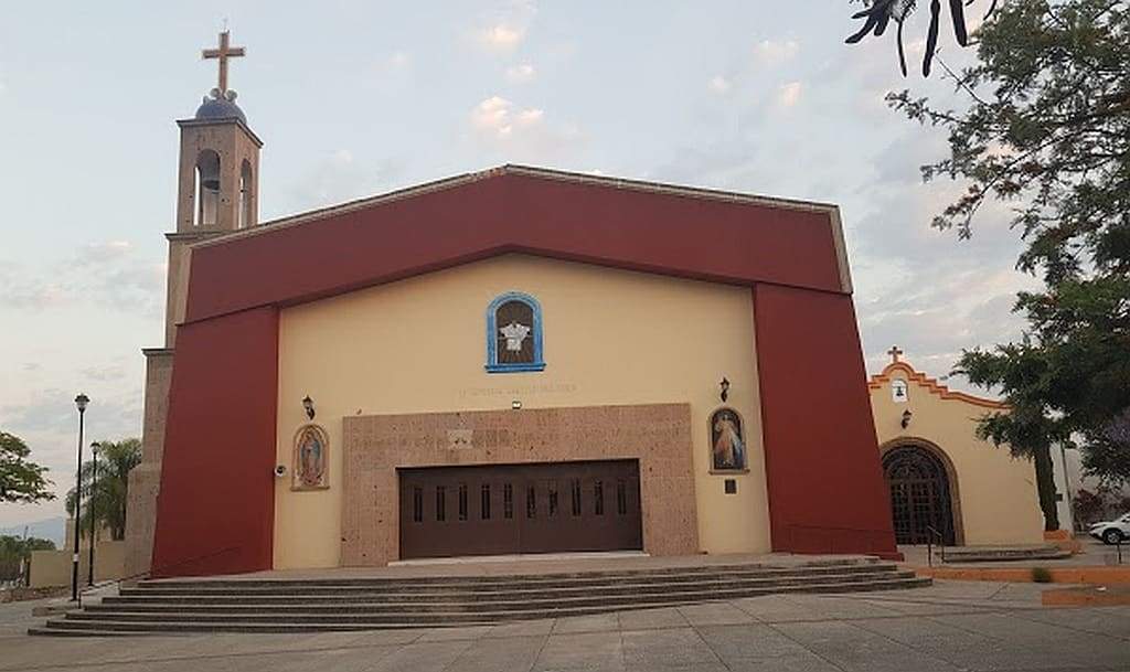 parroquia jesus de la divina misericordia zapopan