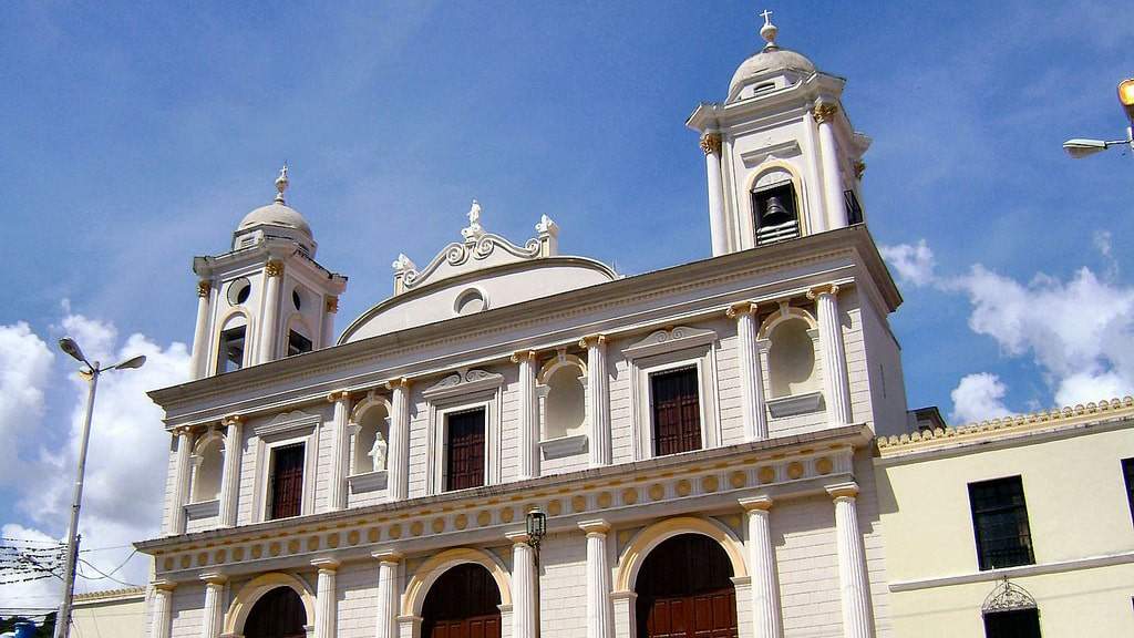 parroquia maria auxiliadora casimiro castillo