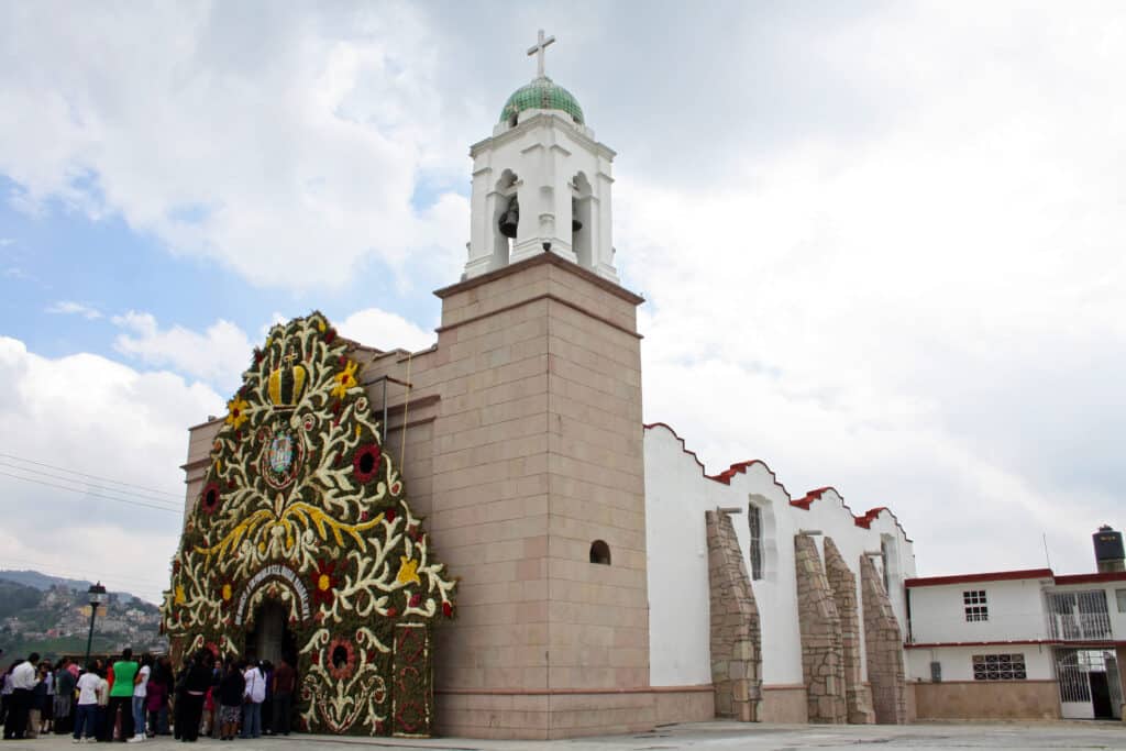 parroquia san cristobal huixquilucan