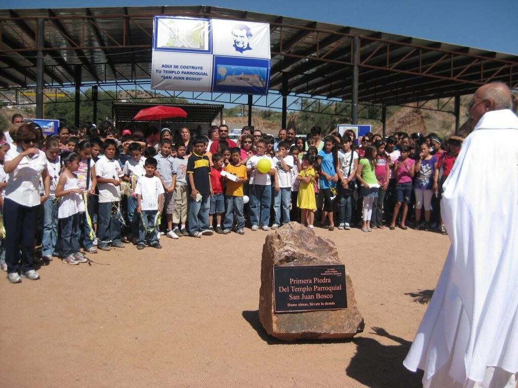 parroquia san juan bosco nogales