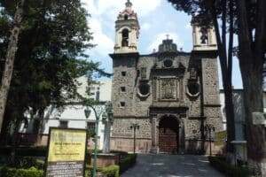 Parroquia San Juan Evangelista y Nuestra Señora de Guadalupe (Benito Juárez)