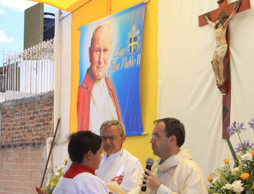 parroquia san juan pablo ii leon