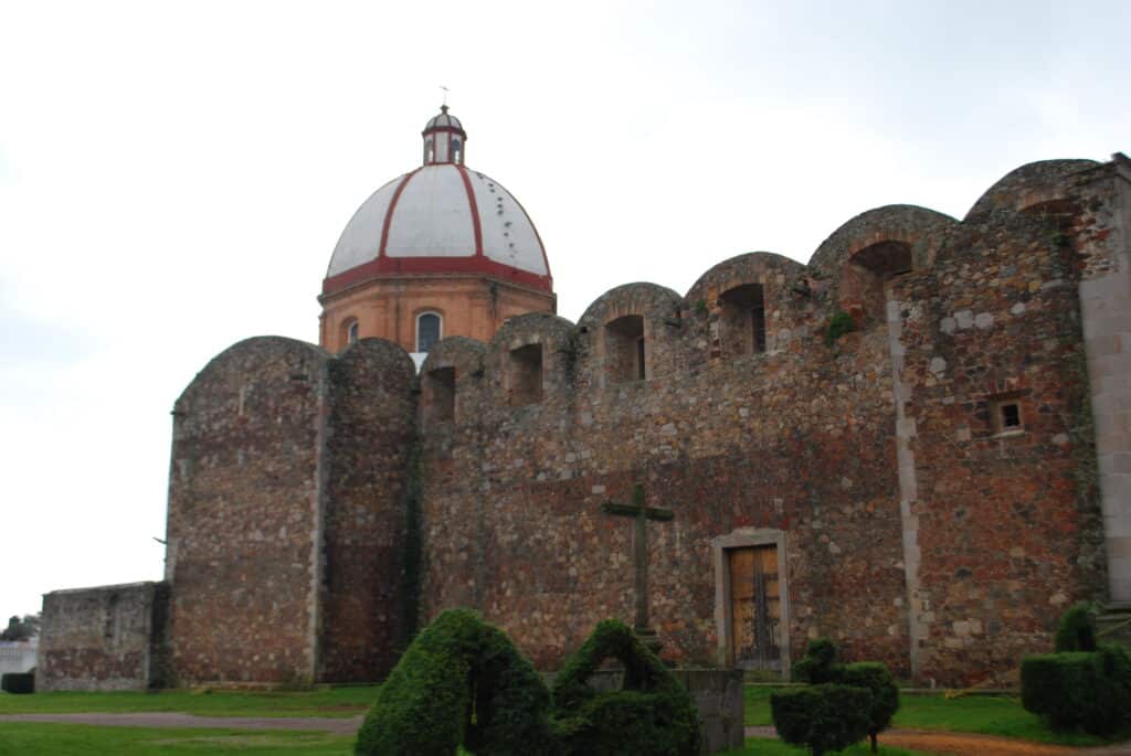 parroquia san miguel arcangel chapa de mota