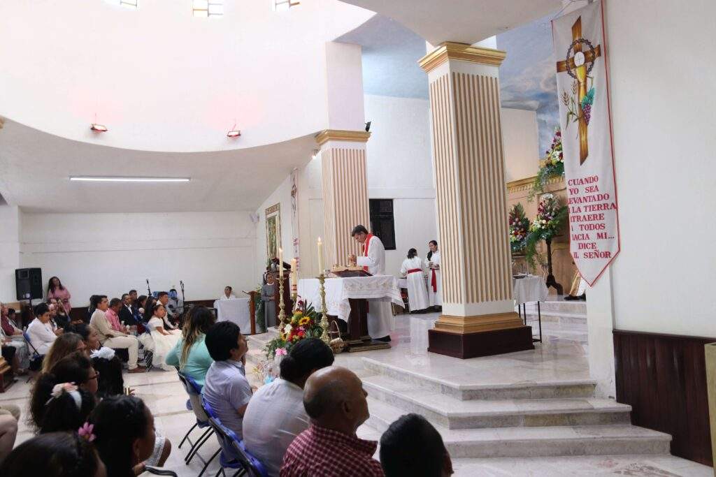 parroquia santa cruz zinapecuaro