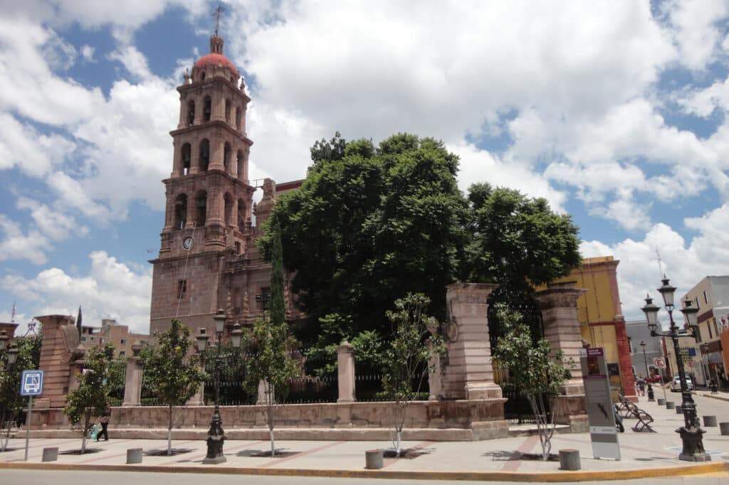 parroquia santiago apostol silao