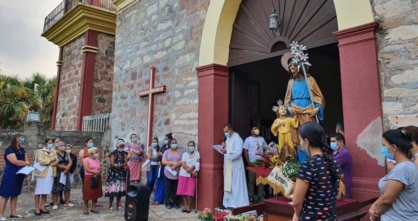 parroquia santisima trinidad saltillo
