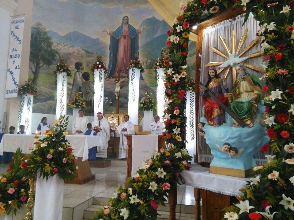 parroquia santisima trinidad zitacuaro